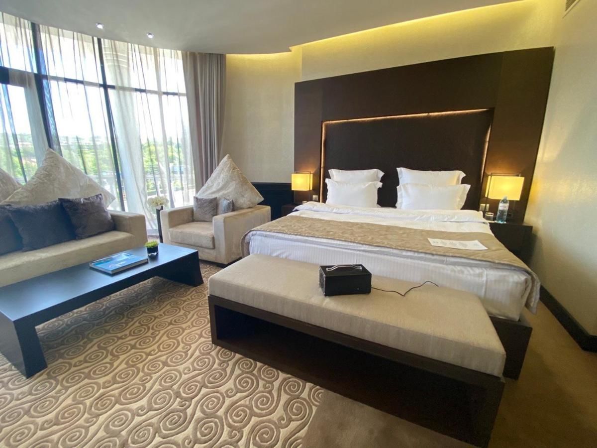 Отель Donatello Boutique Hotel Алматы