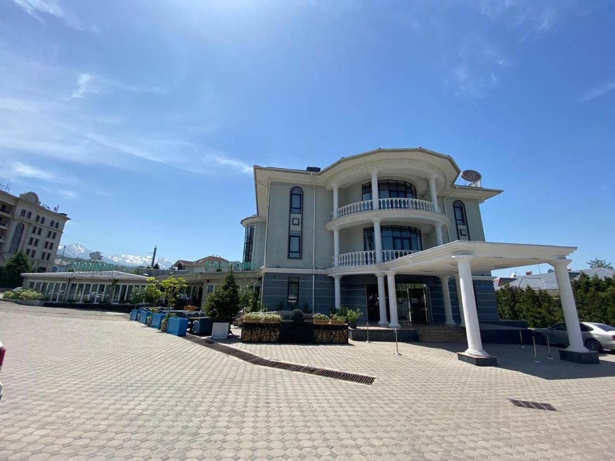Отель Donatello Boutique Hotel Алматы-6