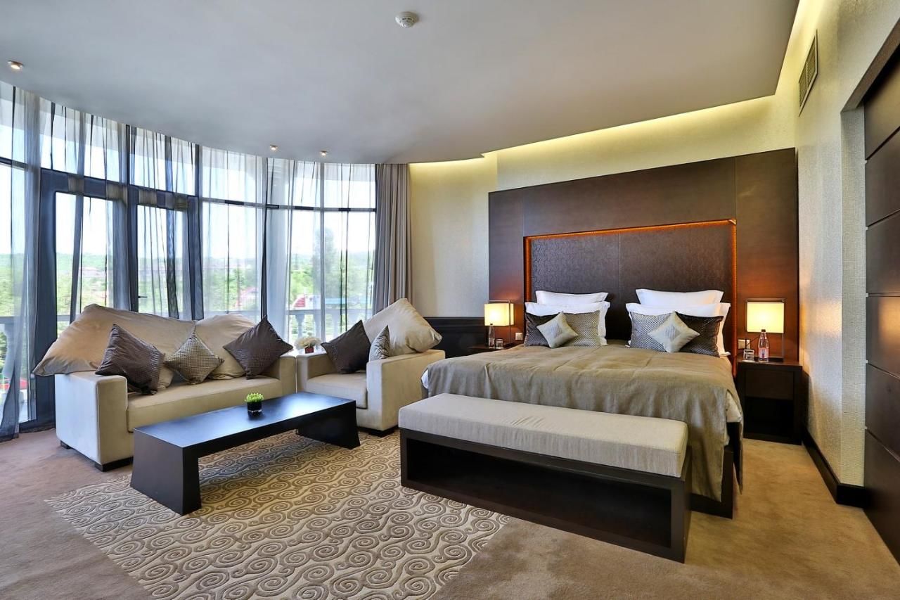 Отель Donatello Boutique Hotel Алматы
